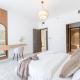 Luxury 1BR in District One with Lagoon Views, Dubaj - Fotografie 3