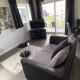Stylish spacious 2 bed Apt Balcony Nr City Stadium, Manchester - Photo 8
