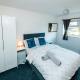 3-Bed City Retreat - Sleeps 7 Garden & Parking, Манчестер - Фото 7