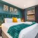 The Green Diamond - Stylish and Spacious Umhlanga Ridge Apartment - Rooftop Pool and King Beds, Дурбан (фото 6)