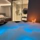 Lunarist Luxury Suites with Jacuzzi - Blloku Tirana Prime Location, Тирана - Фото 4