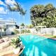 Maroochydore Beach Retreat - Pool, BBQ, Relax