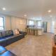 Rainbow Retreat - Stunning Moreton Bay Views, Dunwich (zdjęcie 10)