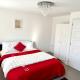 Modern Double Room with Desk,Netflix, Wifi and Free Parking Near Wellingborough Centre - Zdjęcie 1