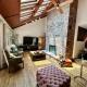 Nature's Nest - Woodland Retreat - Fireplace - Quiet and Cozy, Bethlehem