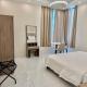 New luxury studio with distinctive furniture For non-smokers, Dschidda (Foto 9)
