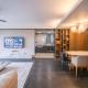 ZHome-Luxury Three-bedroom Suite-Near the Bund, Shanghai - Foto 9
