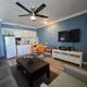 Sunset Beach Suites at Madeira Beach! Steps to Beach & Restaurants! - Suite 8 St Pete Beach - Zdjęcie 5