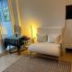 Prince Edward, 1 mins dining & transportation