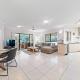 Beachside 2 bed 2 bath unit Townsville - Fotografie 4