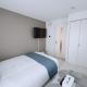 We support a comfortable trip, Direct access to Kansai Airport, Room in the heart of Osaka, Maximum 4 people, Room 402, Osaka (zdjęcie 9)