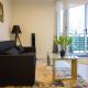 Chic 1BR in Centro Steps from Metro & Attractions Santiago - Foto 1