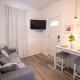 Lovely 1 bedroom apt with patio by Yankee Stadium, Melrose
