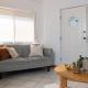 Cool beachside apartment on Jetty Road Brighton, Brighton (zdjęcie 2)