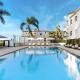 Designer 2 Bedroom with 3 Beds- Pool View, Gym, Parking, Los Angeles - Foto 2