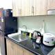 1 Bedroom Condo at Shore 2 Near Airport with Balcony & Pool View, Manila - Fotografie 5