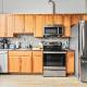 Studio Apt In DT l Parking l Fast Wi-fi l Café, Cleveland - Photo 7