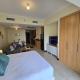 Click Stay - JLT - Entire Studio & Balcony Lakes view Apartment -NA, Dubaï - Photo 4