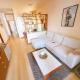 Selce Beachfront Apartment with Sea View, Terrace & Parking, Selce (foto 4)