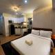 Studio unit inside IT Park Wifi & Netflix, Cebu (photo 5)