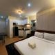 Studio unit inside IT Park Wifi & Netflix, Cebu (photo 10)