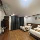 A&E hotel2, Qua Phố (foto 5)