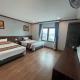 A&E hotel2, Qua Phố (foto 7)