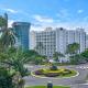 Central Two-Bedroom Apartment with City Views, Cairns (foto 8)