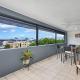 Central Two-Bedroom Apartment with City Views, Cairns (foto 5)