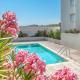 2-Bedroom Apartment with Pool Parking & Balcony Le Lavandou - Foto 2