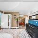 Private Studio - Work-Ready, Rodeo (photo 10)