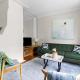 Stay on Bond 2BR Queen Deck Vws, St. John's (Foto 7)
