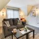 Walk to Town Charming Unit with Balcony in Bedford!, Bedford - Fotografie 1