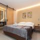 7BR Poblado House close to Lleras Park Jacuzzi AC, Medellín - Photo 8