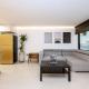 M501 Poblado Apt close to lleras park jacuzzi AC, Medellín - Photo 9