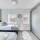 Stylish House with Driveway Parking, Self-Check-In, Fast WiFi and Smart TV by Yoko Property, Milton Keynes (fotografie 3)