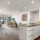 QV Stays Spacious Lighter Quay Haven, Окленд - Фото 2
