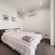QV Stays Spacious Lighter Quay Haven, Окленд - Фото 8