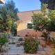 Garden house in Cascais