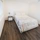 Spacious One-Bedroom With Dining Area & Gated Parking, Los Angeles - Photo 9
