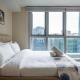 Uptown Parksuites BGC Stylish 2BR Fast WiFi Washer Balcony, Manila - Fotografie 6