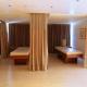 Uptown Parksuites BGC Stylish 2BR Fast WiFi Washer Balcony, Manila - Fotografie 8
