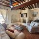 Charming house in the village center of Venasque, Venasque (photo 3)