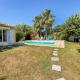 Maison spacieuse, piscine parking privé & jardin, Castries (foto 8)
