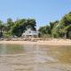 SUNRISE BEACH VILLA, - garden gate opens onto the beach, Potámion (Foto 3)