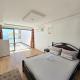 Open waves surf house, Agadir