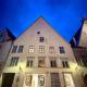 Luxury 2BD Suite in the Heart of Medieval Tallinn Old Town, Tallinn