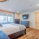 Lakefront cottage with golf area BBQ pool table, Bobcaygeon (zdjęcie 10)
