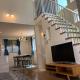 Direct access to Shinjuku 1 station, atrium living room, super large entrance, Токио - Фото 4