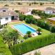 Villa B & G Pool Relax Gardens, Bobadilla